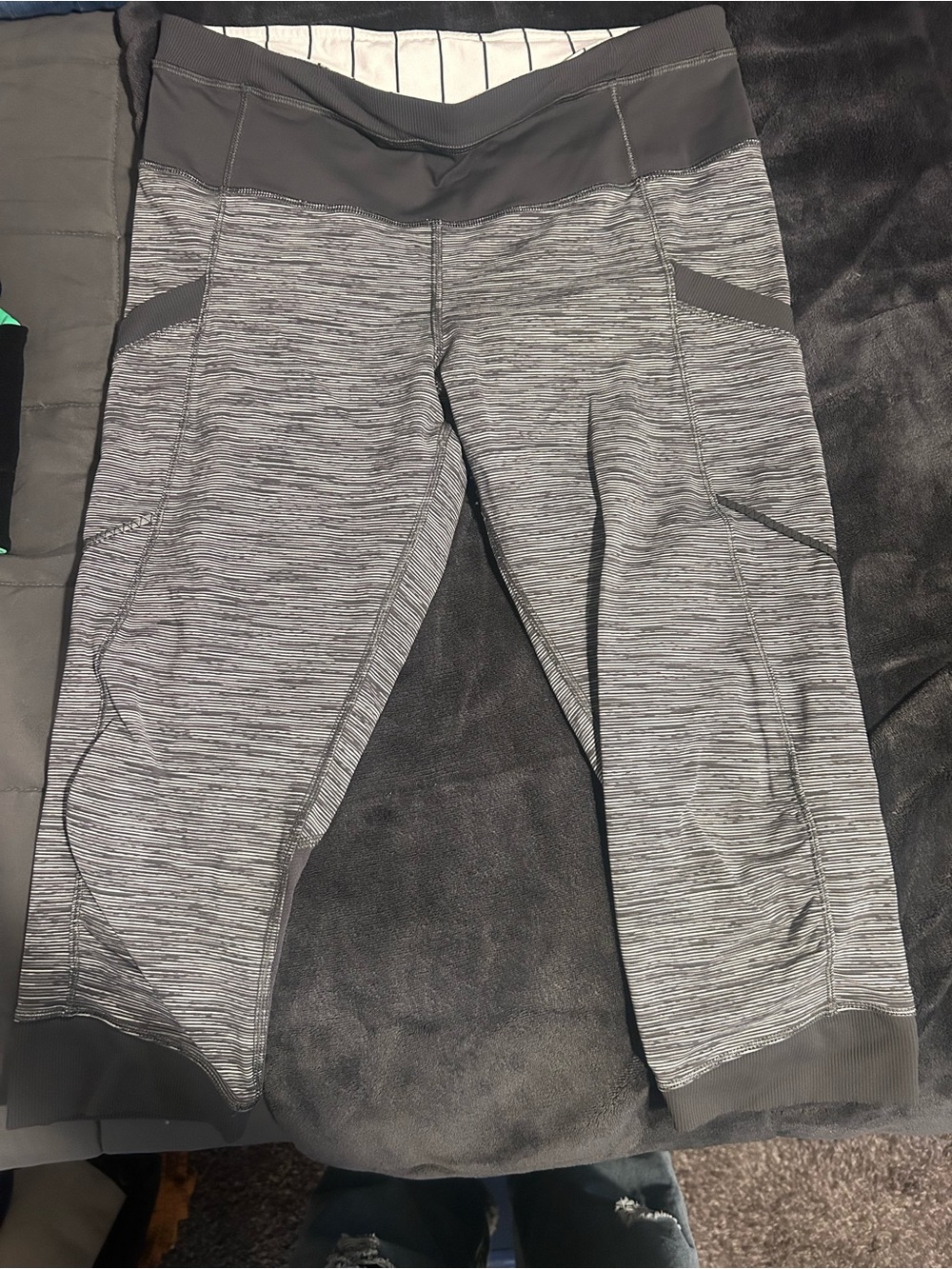 lululemon athletica Gray Heathered Capri Leggings